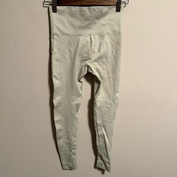 Set Active Sculptflex Beige Oat Milk Compression Legging Seamless- Size XS - Picture 3 of 5